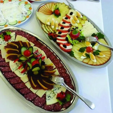 Student Hotel 4*